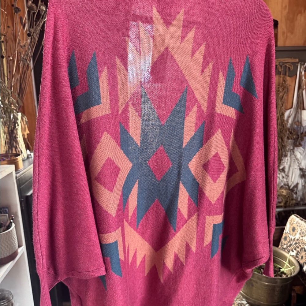 Geometric Patterned Cardigan - Picture 10 of 11